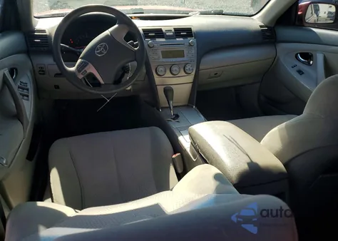 2011 Toyota Camry Base z USA, uszkodzony, nr VIN 4T4BF3EK4BR115636